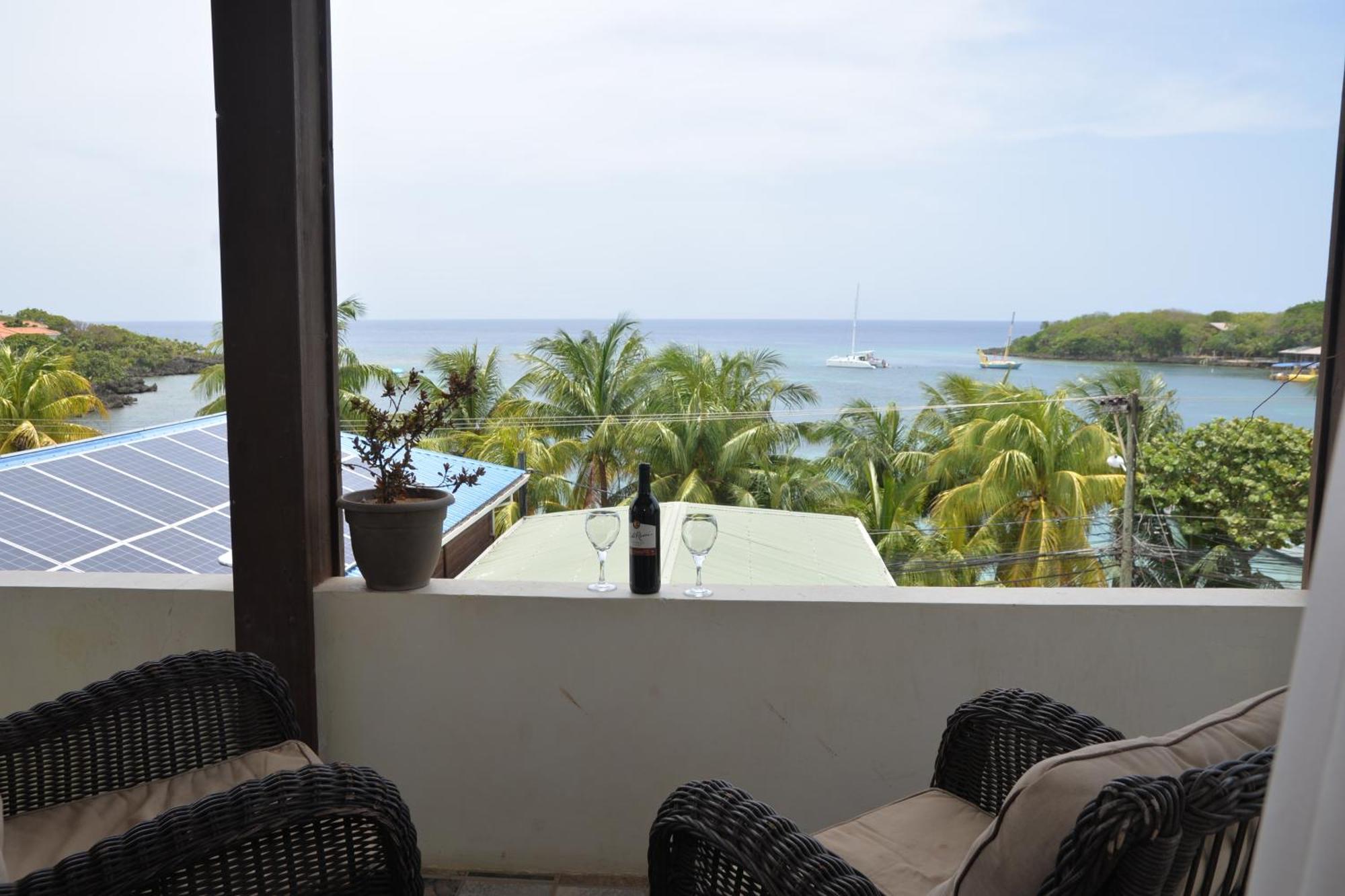 Hotel Miramar West End Bagian luar foto