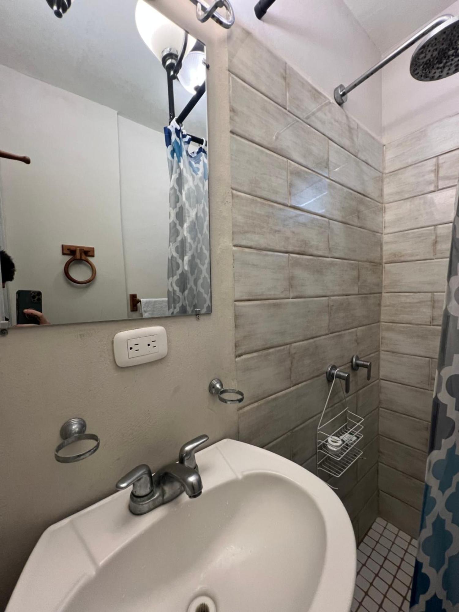 Hotel Miramar West End Bagian luar foto