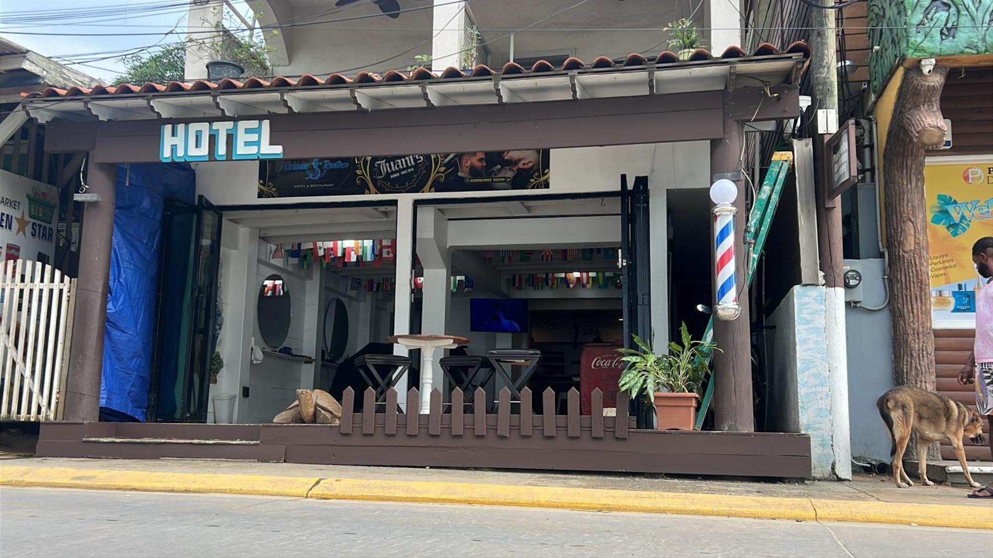 Hotel Miramar West End Bagian luar foto